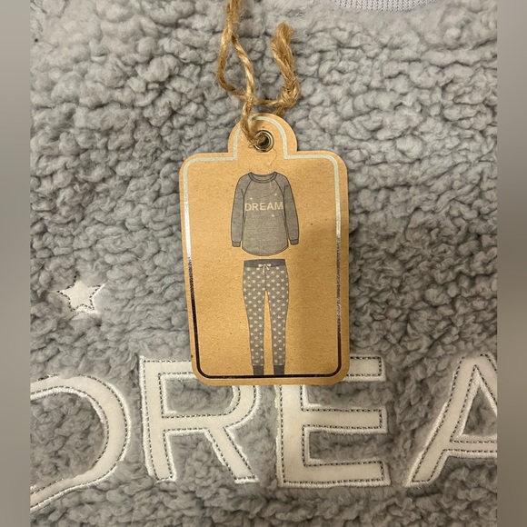 NWT Love To Lounge PJ Set Fuzzy Top with Lounge Pants size M - Picture 6 of 9